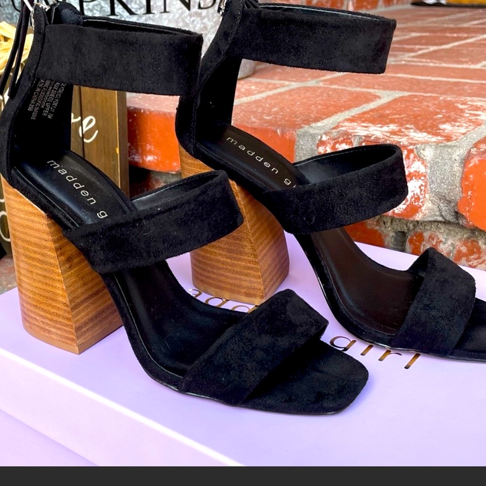 Steve Madden sandal